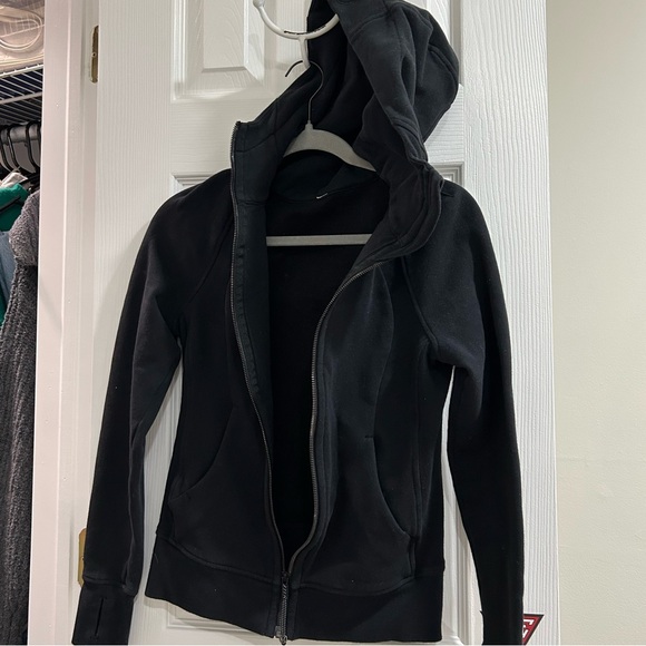 Lululemon Scuba Full-Zip Hoodie - Picture 2 of 4